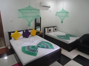 Отель Sigiriya Camellia Home Stay  Сигирия